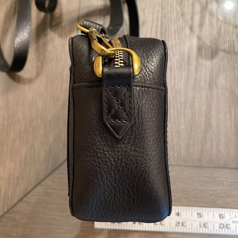 Madewell Transport Camera Bag Black Leather Crossbody Bag with Two Straps - Picture 8 of 17
